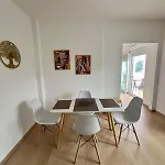 Mina Modern & Cozy Main Square Gtc * スコピエ