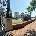 Mina Modern & Cozy Main Square Gtc Скопье