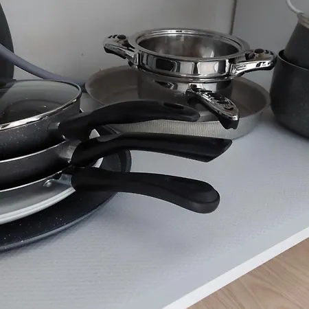 Mina Modern & Cozy Main Square Gtc