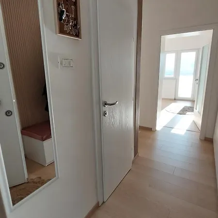 Mina Modern & Cozy Main Square Gtc Apartment Skopje