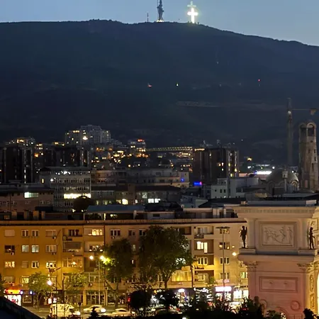 Mina Modern & Cozy Main Square Gtc Apartment Skopje