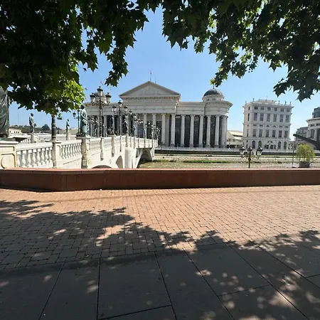 Mina Modern & Cozy Main Square Gtc Skopje