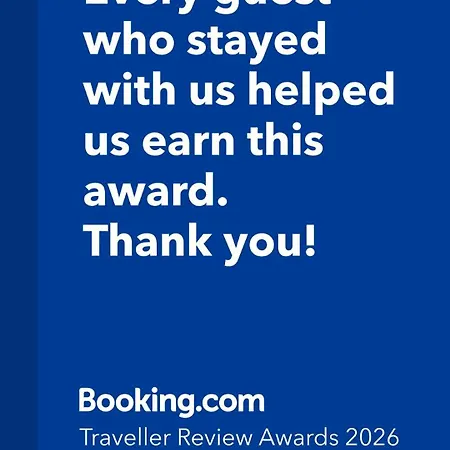 Mina Modern & Cozy Main Square Gtc Apartamento