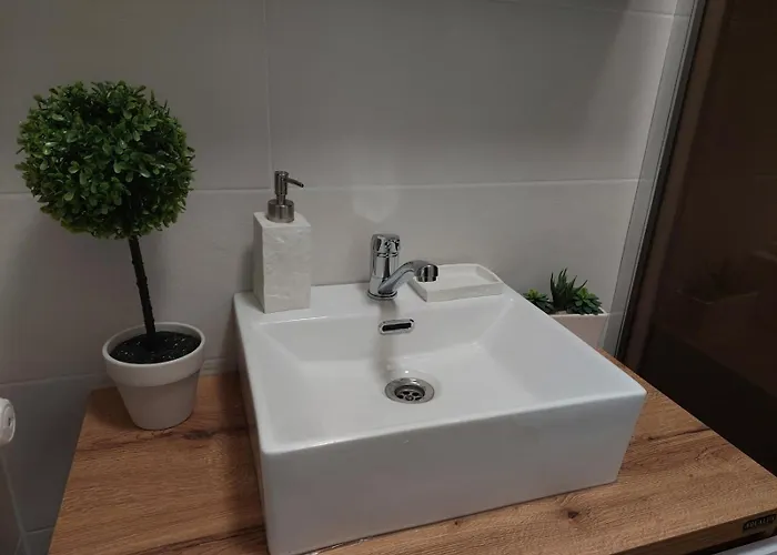 Mina Modern & Cozy Main Square Gtc Appartement