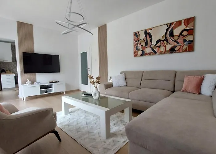 Mina Modern & Cozy Main Square Gtc *