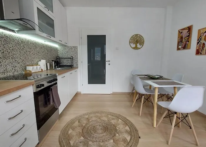 Mina Modern & Cozy Main Square Gtc Apartamento *