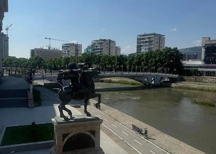 Appartement Mina Modern & Cozy Main Square Gtc Skopje